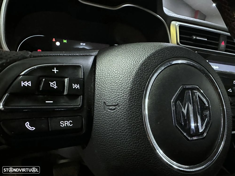 MG ZS Standard Luxury - 37