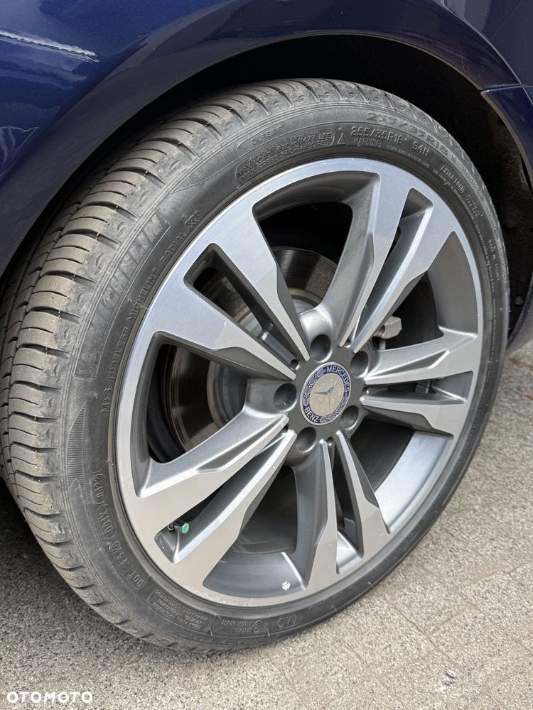 Mercedes-Benz Klasa E - 21