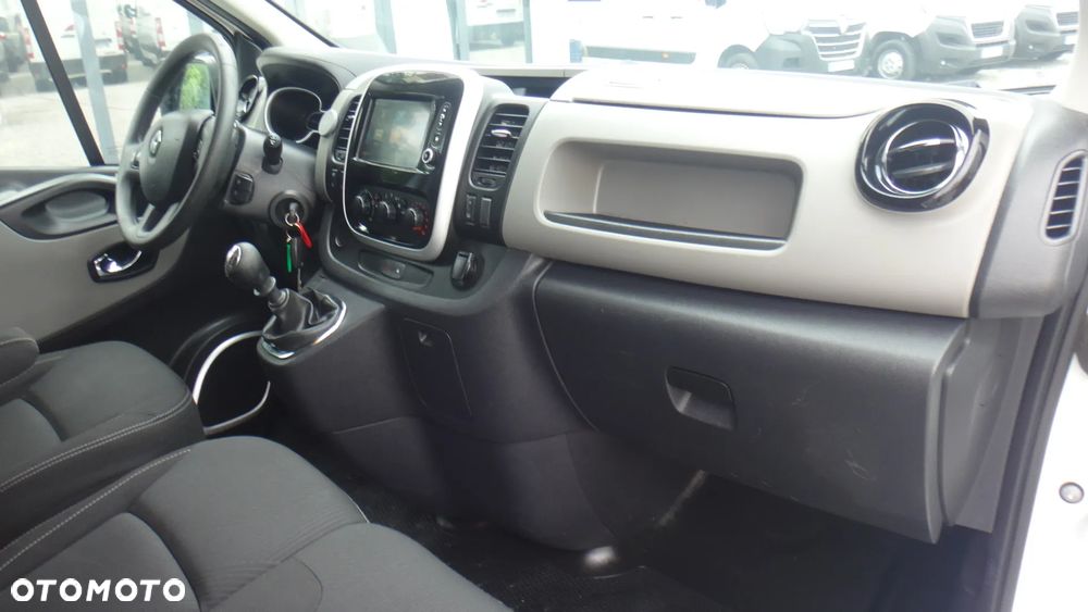 Renault Trafic - 10