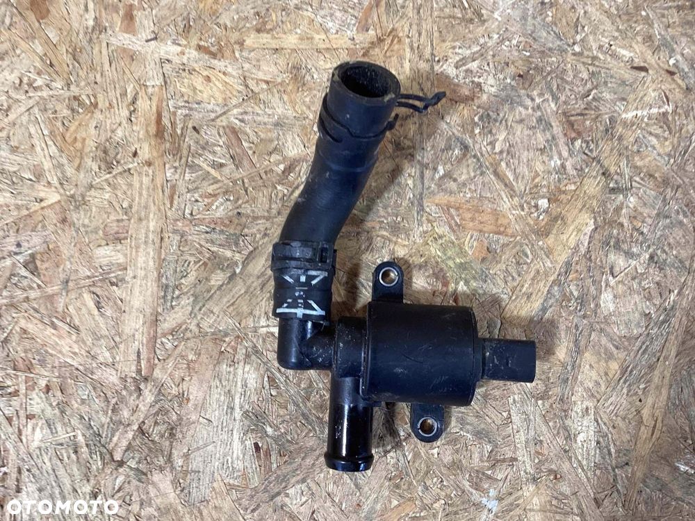 ELEKTROZAWÓR POMPA WODY Porsche Macan 4h0121671d - 2