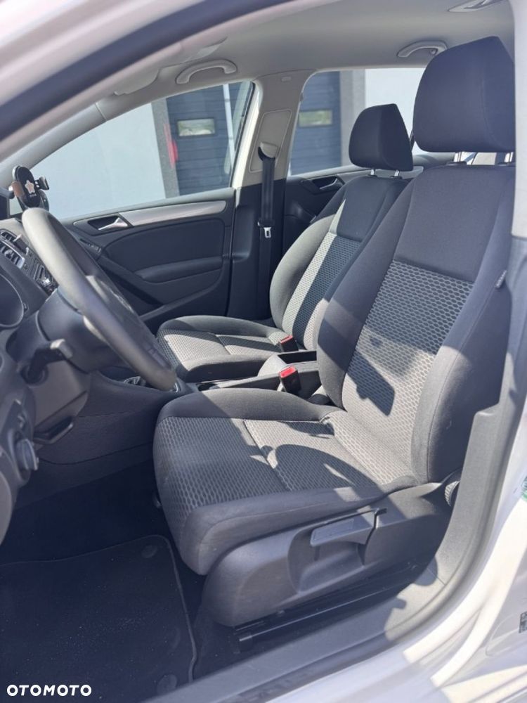 Volkswagen Golf - 12