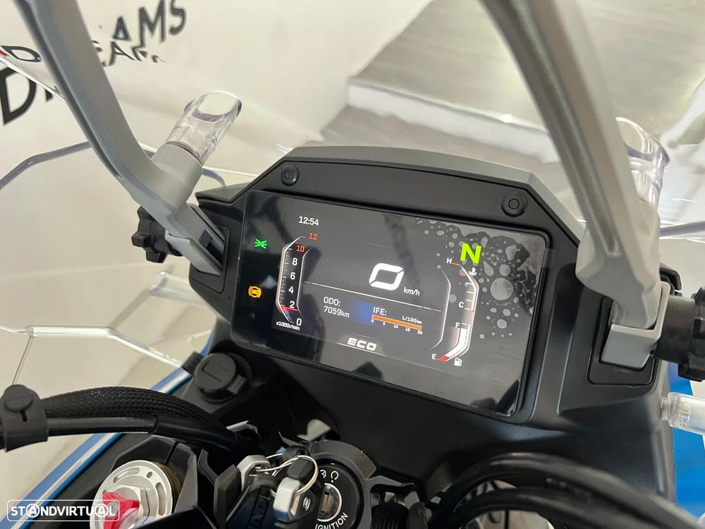 CF Moto 650MT - 11