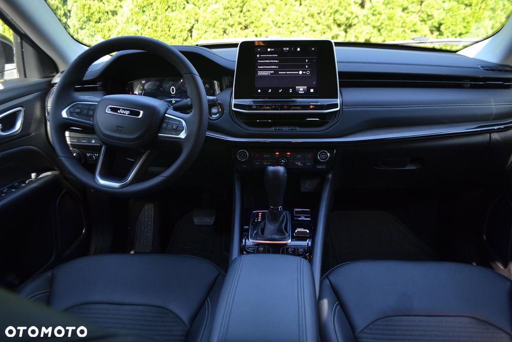 Jeep Compass - 4