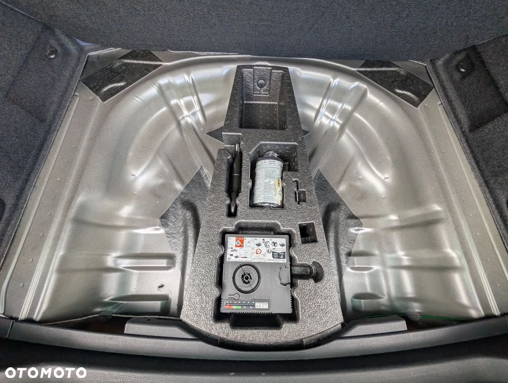 Skoda Karoq 1.5 TSI ACT Selection DSG - 29