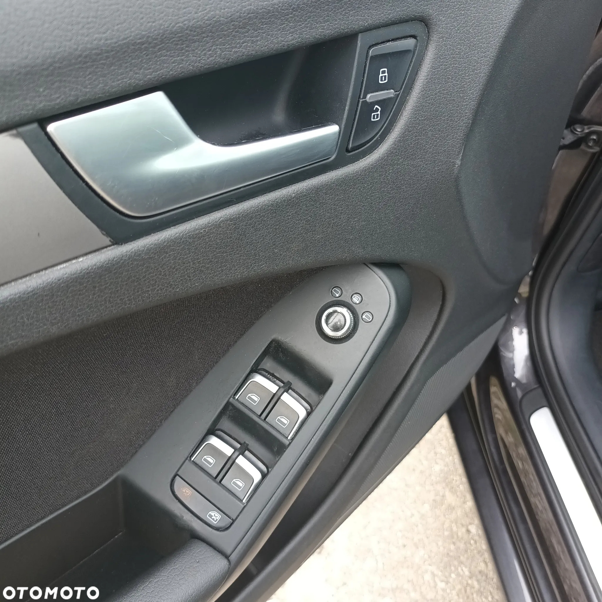 Audi A4 Avant 2.0 TDI DPF multitronic Ambiente - 13