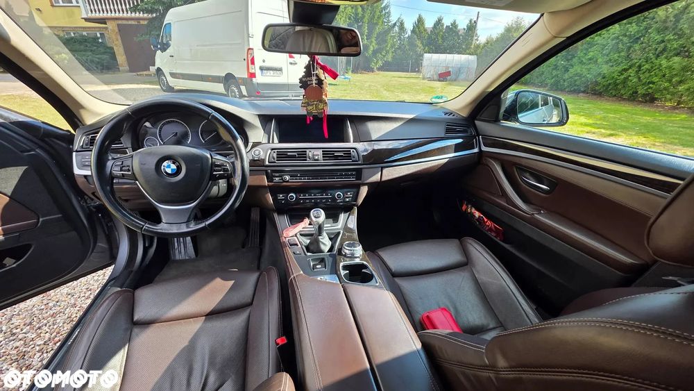 BMW Seria 5 - 12