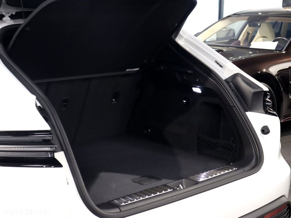 Porsche Macan 100kWh - 35