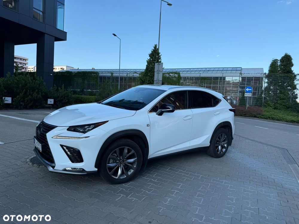 Lexus NX 300 AWD F SPORT - 2