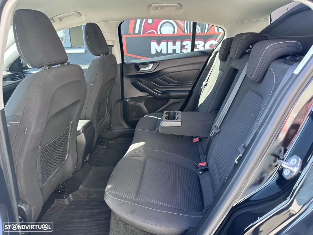 Ford Focus 1.0 EcoBoost S&S TITANIUM - 13