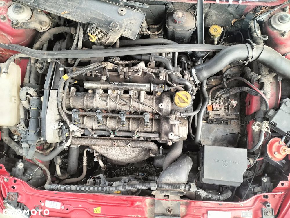 ALFA ROMEO GT 1.9 JTD 16V MASKA KLAPA BAGAZNIKA TYŁ LAMPA ZDERZAK SZYBA BŁOTNIK DRZWI - 4