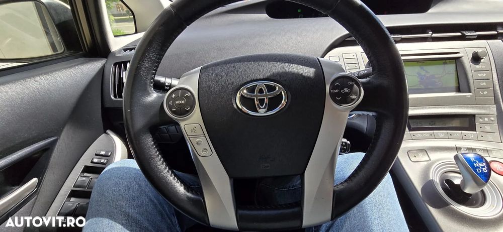 Toyota Prius - 12