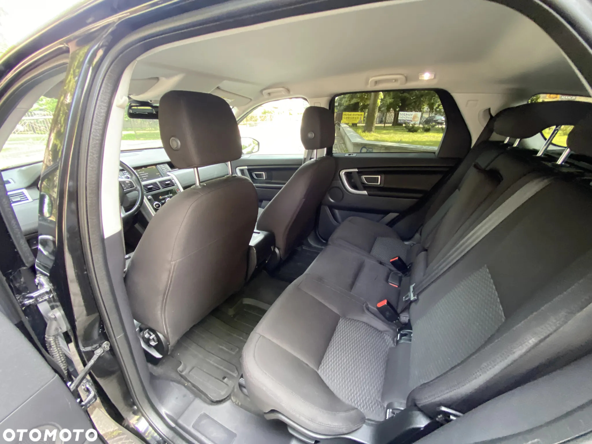 Land Rover Discovery Sport 2.0 D150 R-Dynamic SE - 6