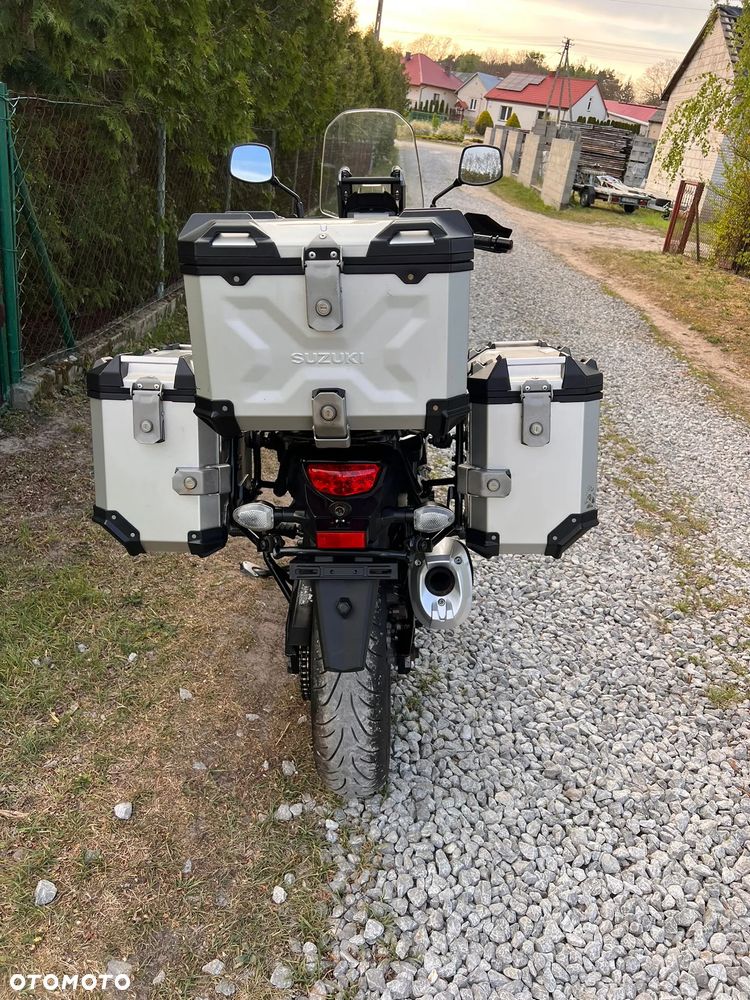 Suzuki V-STROM - 17