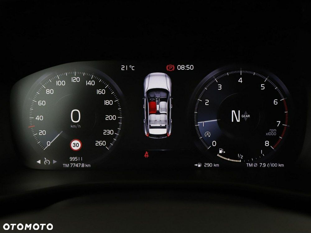 Volvo XC 40 T2 Momentum Core - 23
