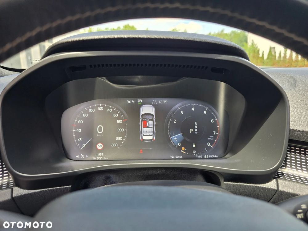 Volvo XC 40 - 28