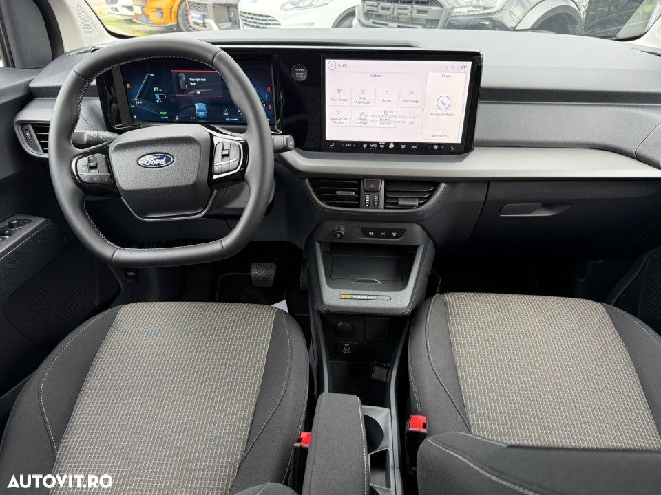 Ford Tourneo Courier - 16