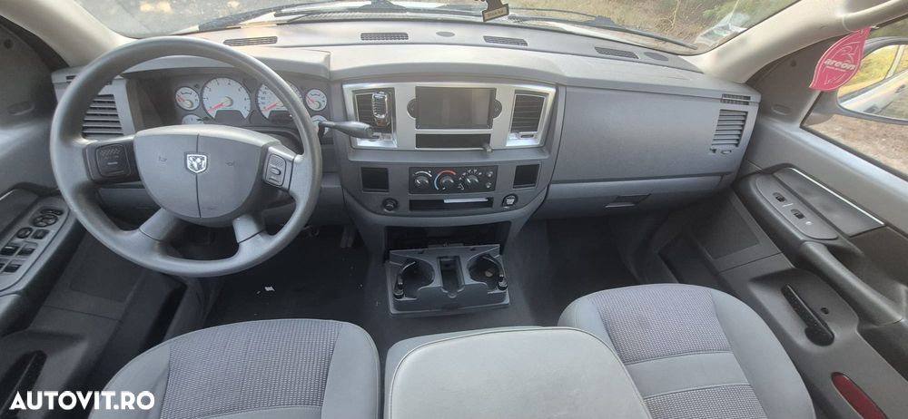 Dodge RAM - 6