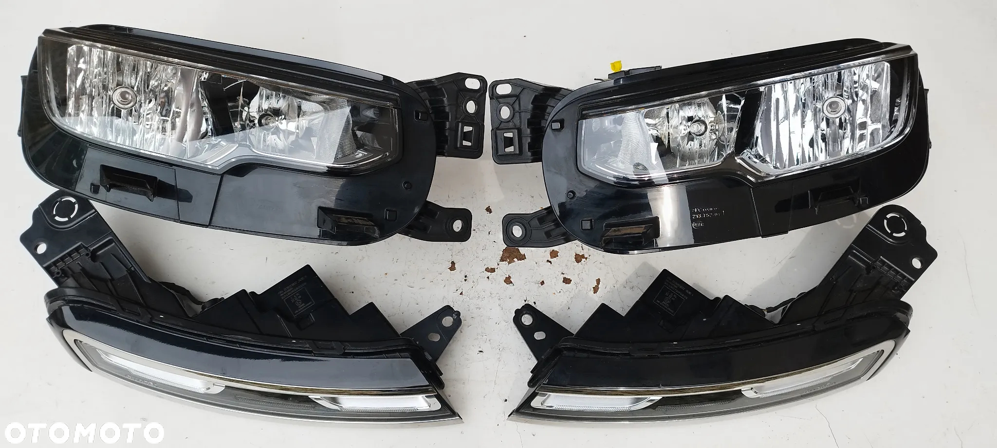 Citroen Ds5 Aircross 2017-2020 Zwykła H7 plus Led Komplet Idealne 9816924780 9816925180 - 2