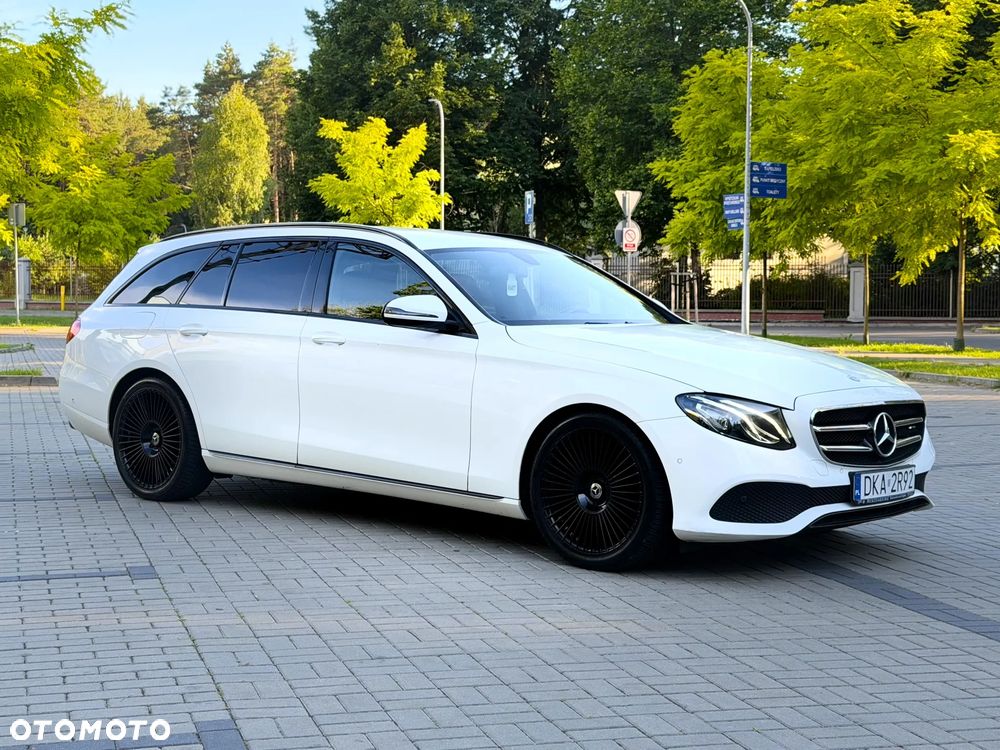 Mercedes-Benz Klasa E 200 d 9G-TRONIC - 4