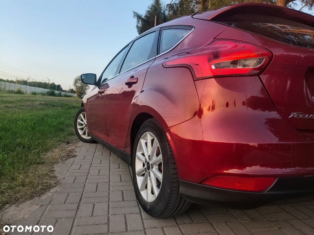 Ford Focus 2.0 16V Sport - 6
