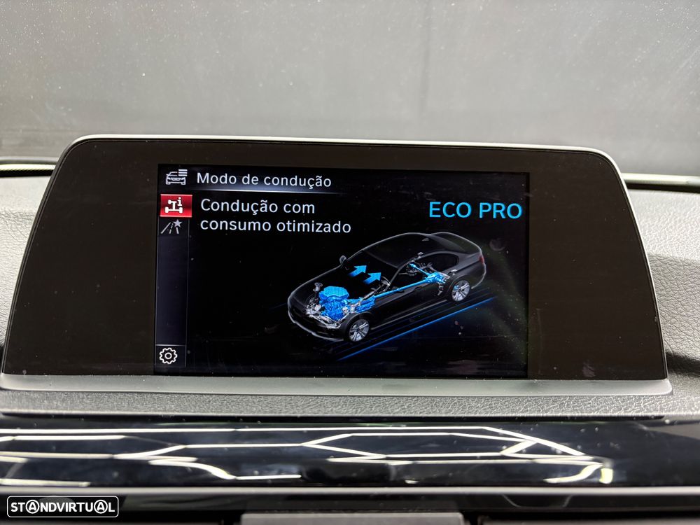 BMW 318 d Aut. Blue Performance Sport Line - 48