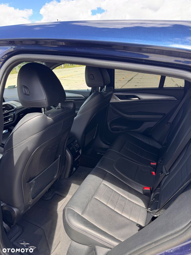 BMW X4 xDrive20d - 12