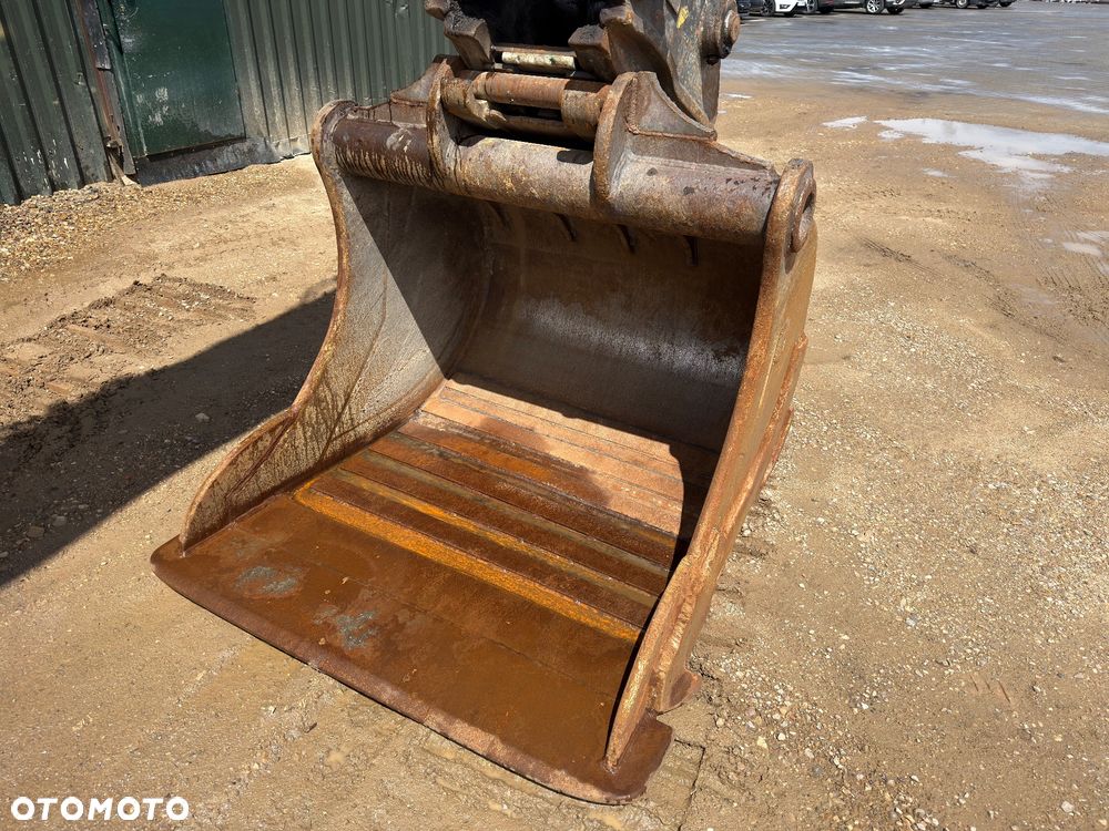 Volvo EC 300 EL - 23