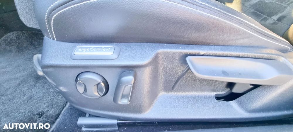 Volkswagen Passat 2.0 TDI DSG Highline - 15