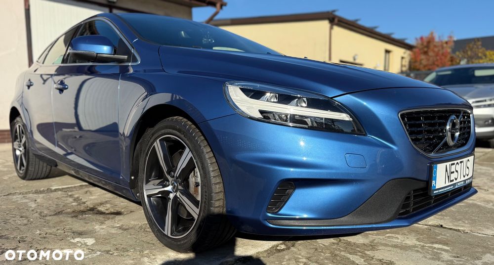 Volvo V40 D3 Drive-E R-Design Momentum - 8