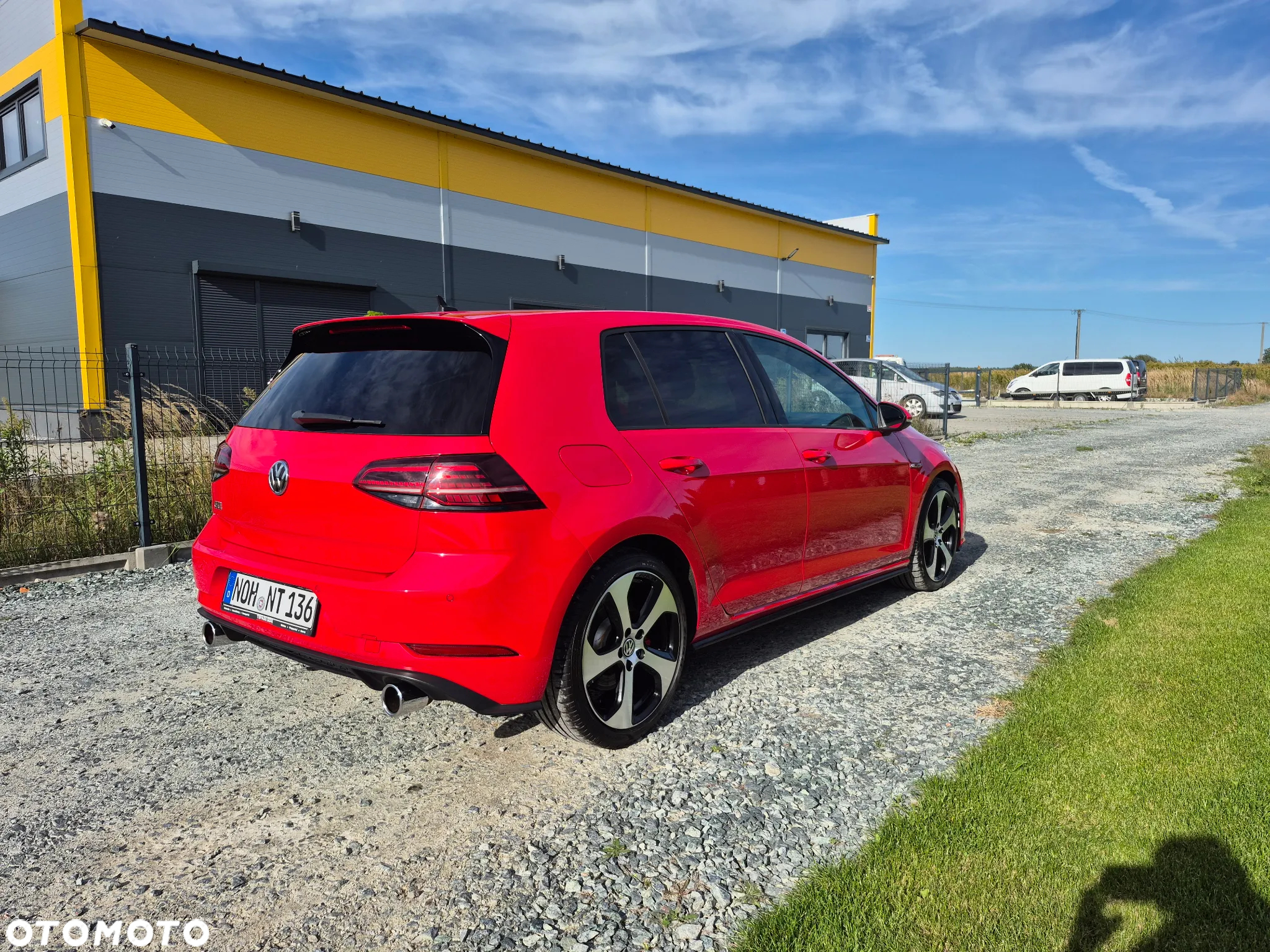 Volkswagen Golf GTI Performance BlueMotion Technology DSG - 6