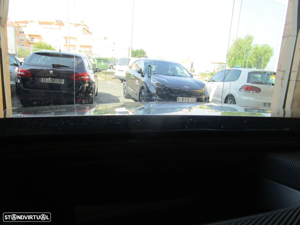 Mercedes-Benz E 220 d 4Matic All-Terrain 9G-TRONIC Exclusive - 39