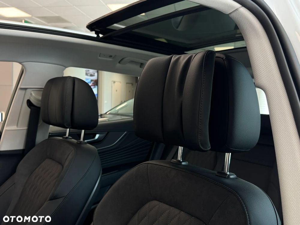 Hongqi HS5 2.0T Executive AWD - 11