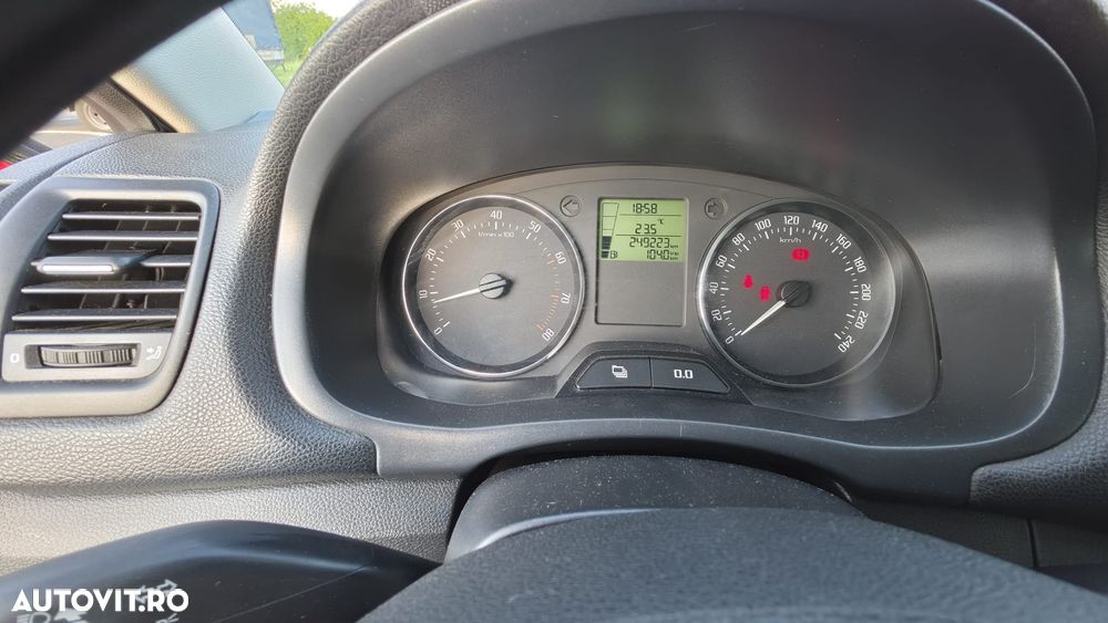 Skoda Fabia 1.2 TSI Ambiente - 16