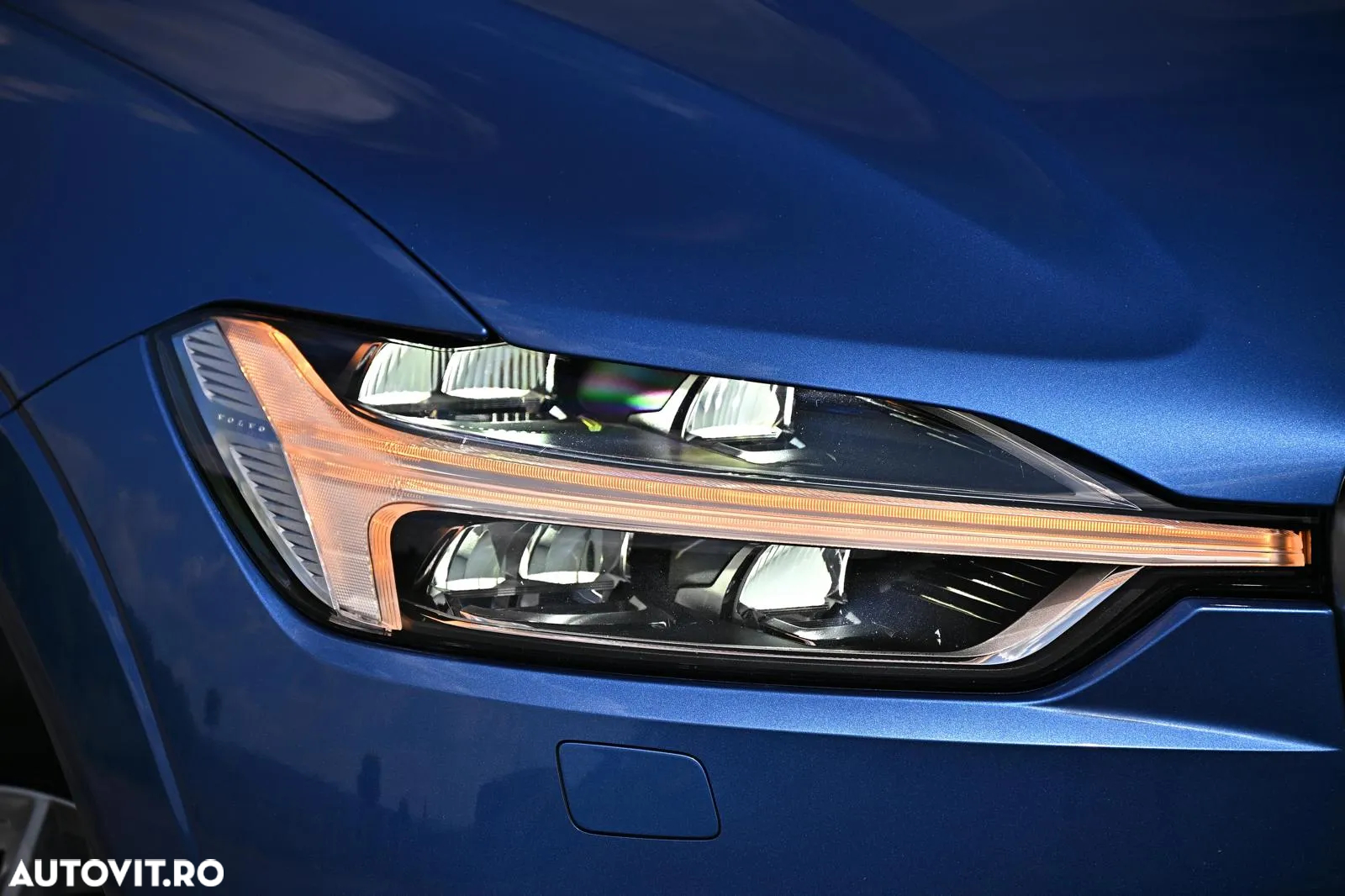 Volvo XC 60 T5 AWD Geartronic RDesign - 11