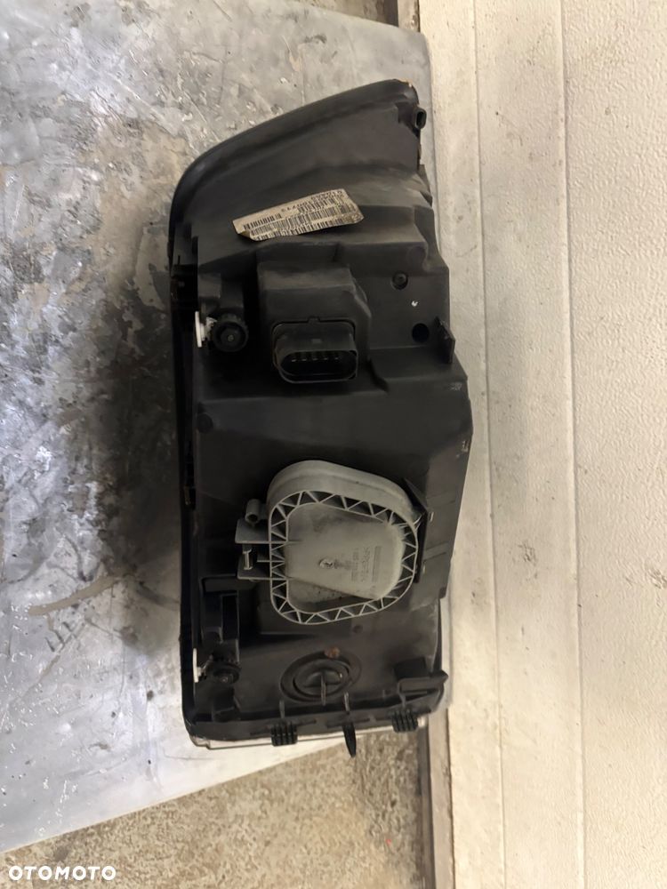 VW T5 LAMPA LEWY PRZOD PRZEDNIA 7H1941015 - 2