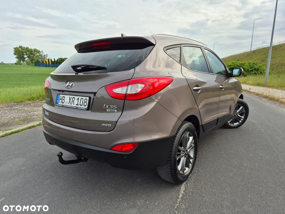 Hyundai ix35 2.0 CRDi 4WD Automatik Fifa World Cup Gold Edition - 4