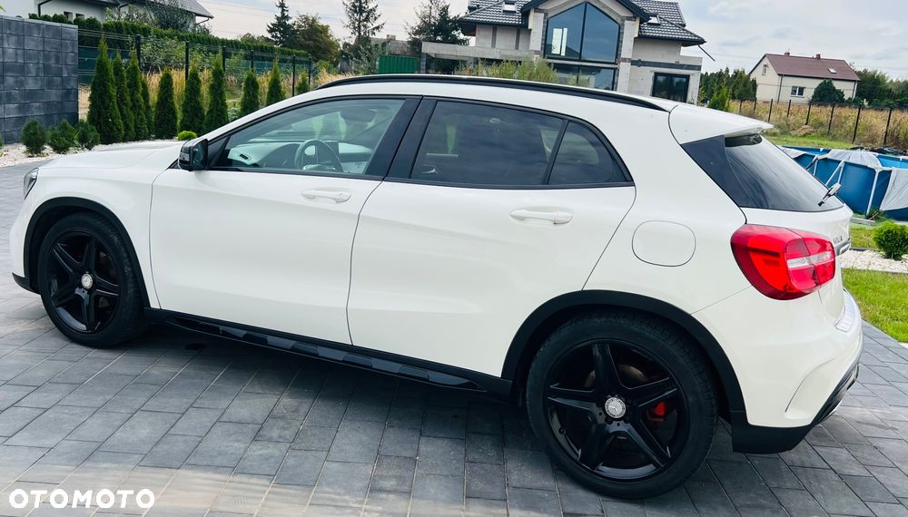 Mercedes-Benz GLA 180 d 7G-DCT AMG Line - 7