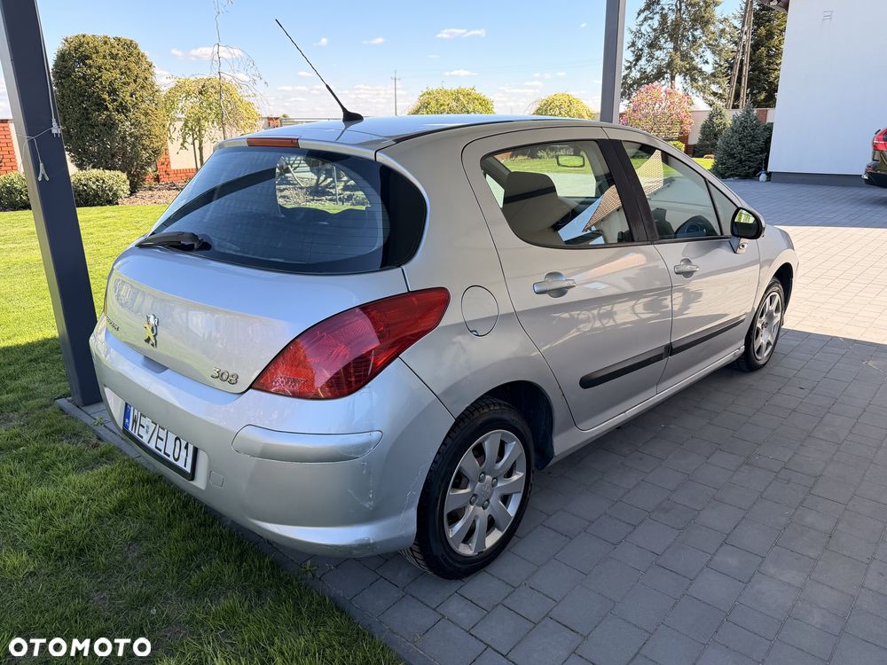 Peugeot 308 - 3