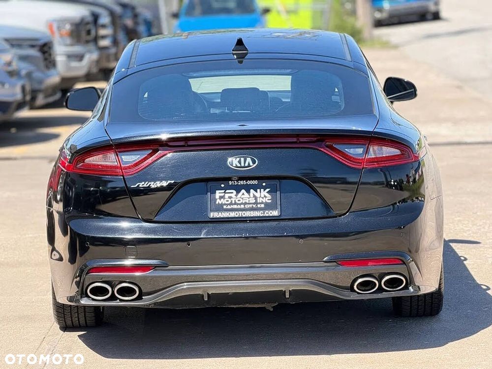 Kia Stinger 2.0 T-GDI GT Line - 8