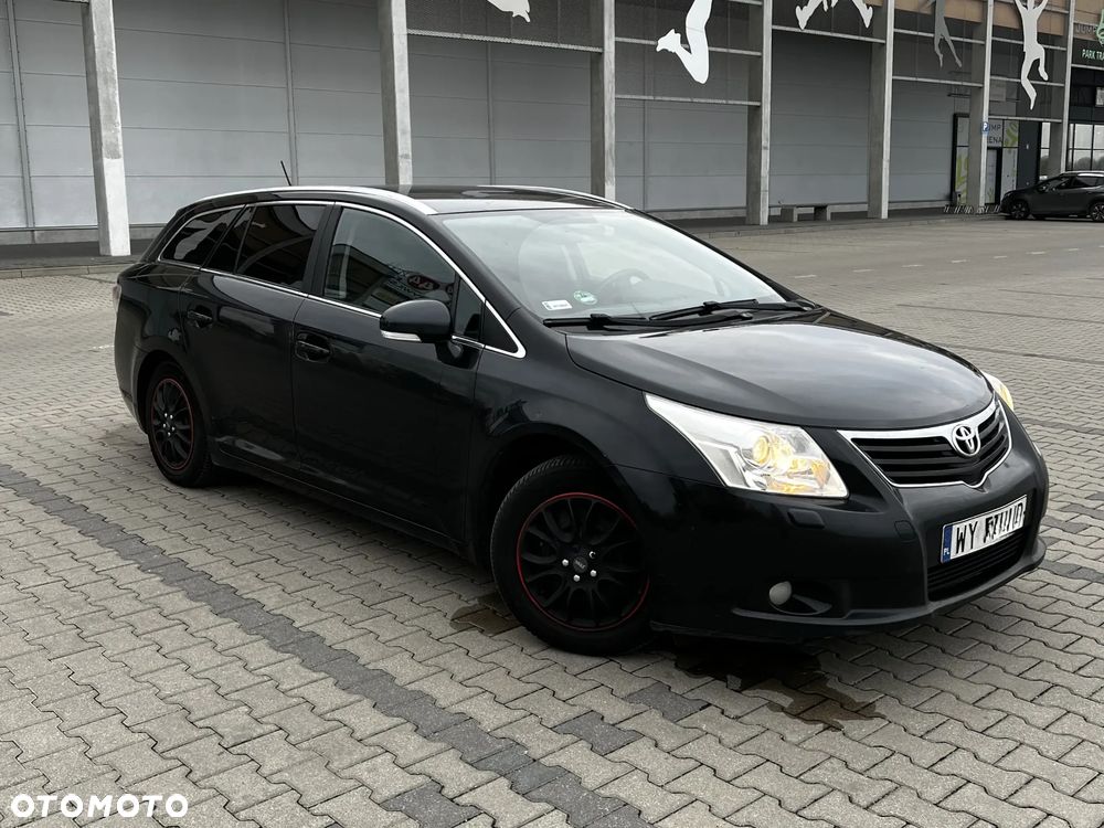 Toyota Avensis 2010 photo 2