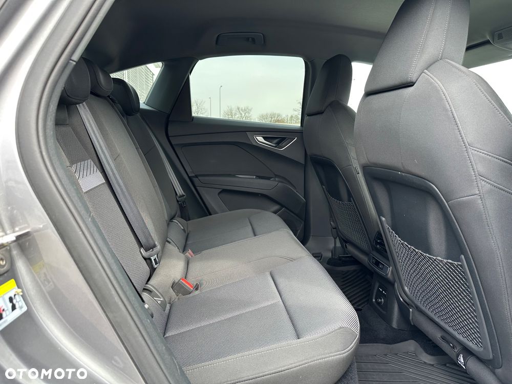 Audi Q4 Sportback e-tron - 13