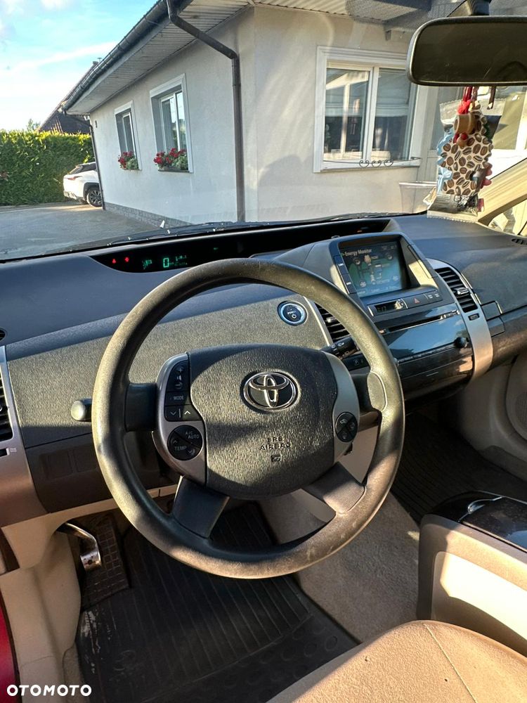 Toyota Prius 1.5 VVT-i Sol - 17