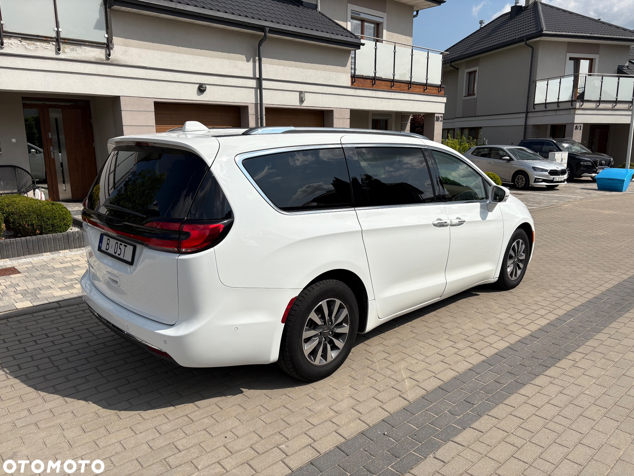 Chrysler Pacifica - 4