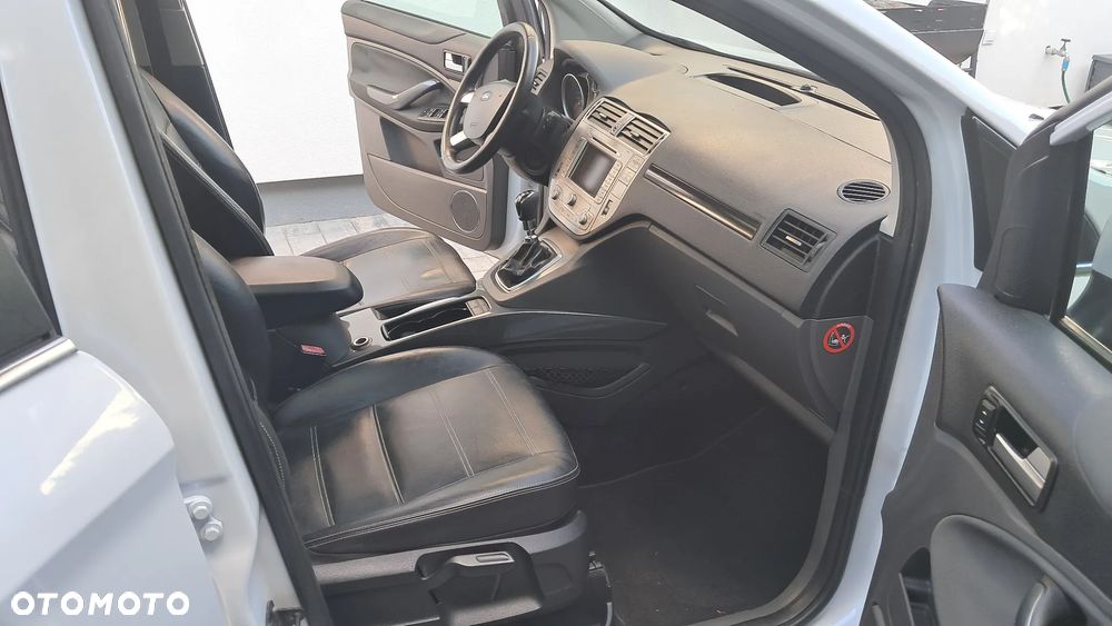 Ford Kuga 2.0 TDCi 4WD Titanium Plus - 4