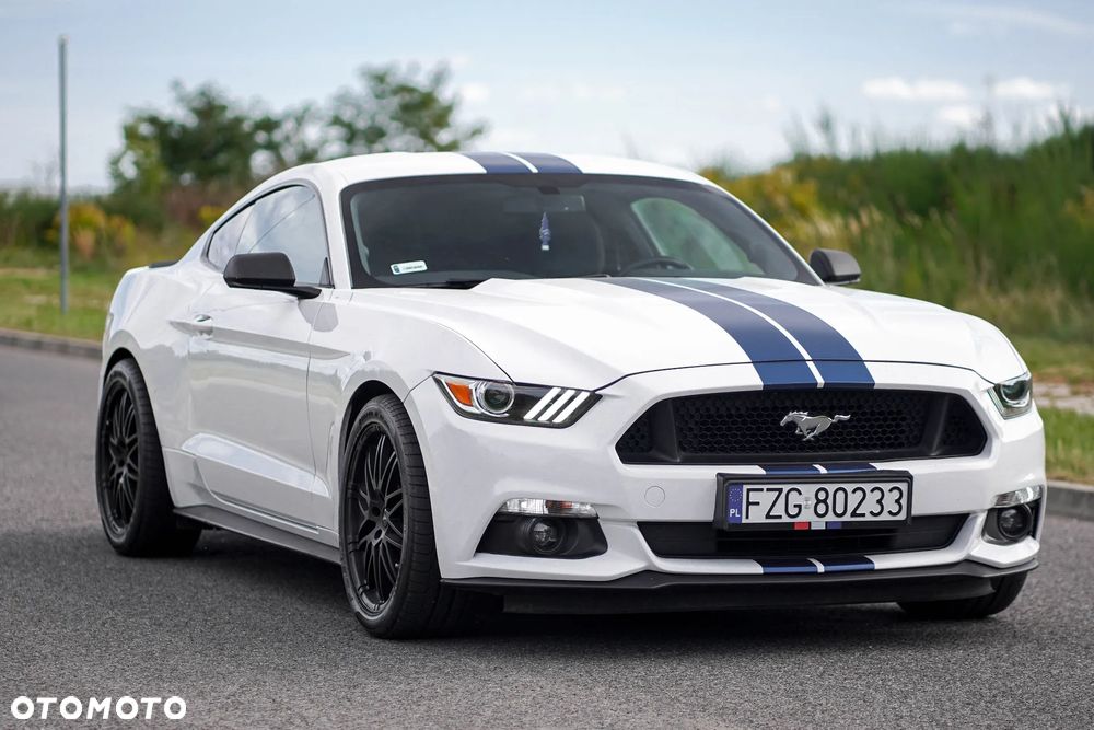 Ford Mustang - 12