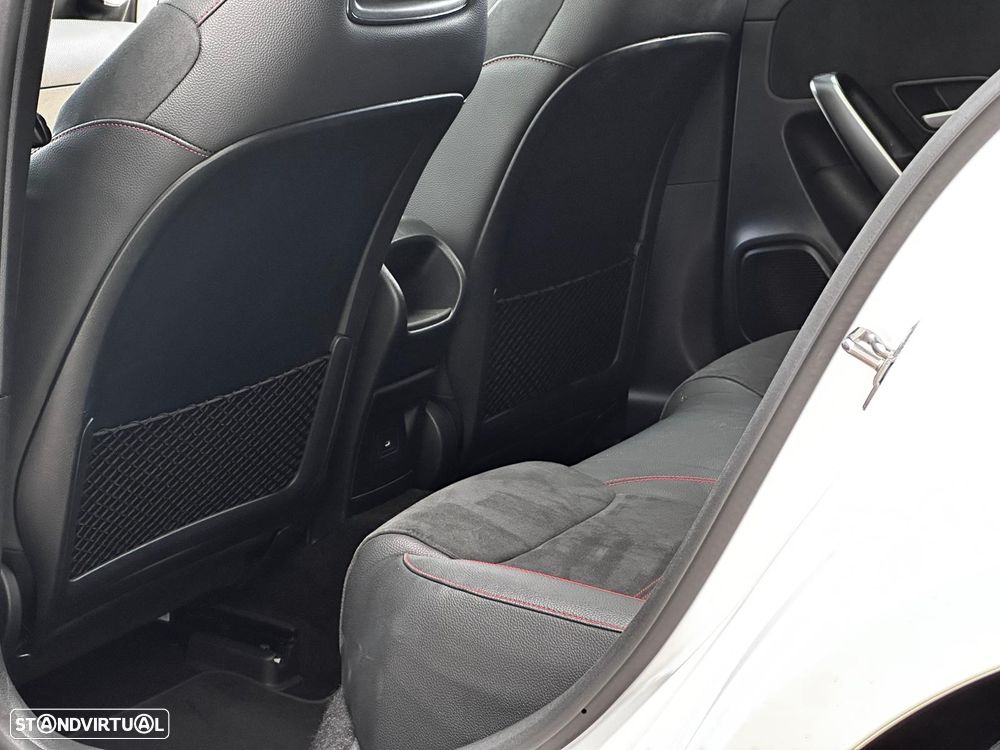 Mercedes-Benz A 250 e 8G-DCT AMG Line - 41