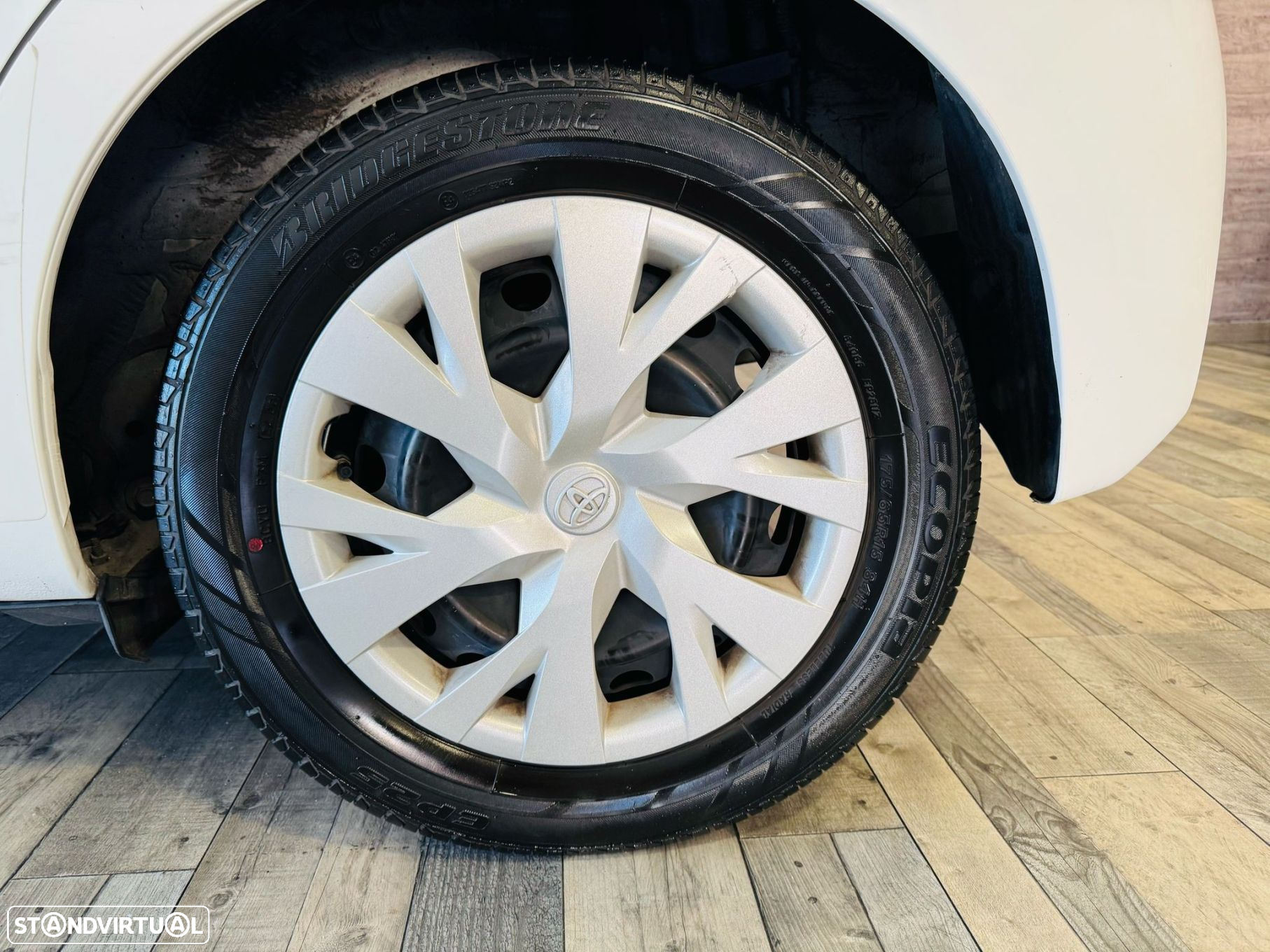 Toyota Yaris 1.0 VVT-i Comfort Plus - 18