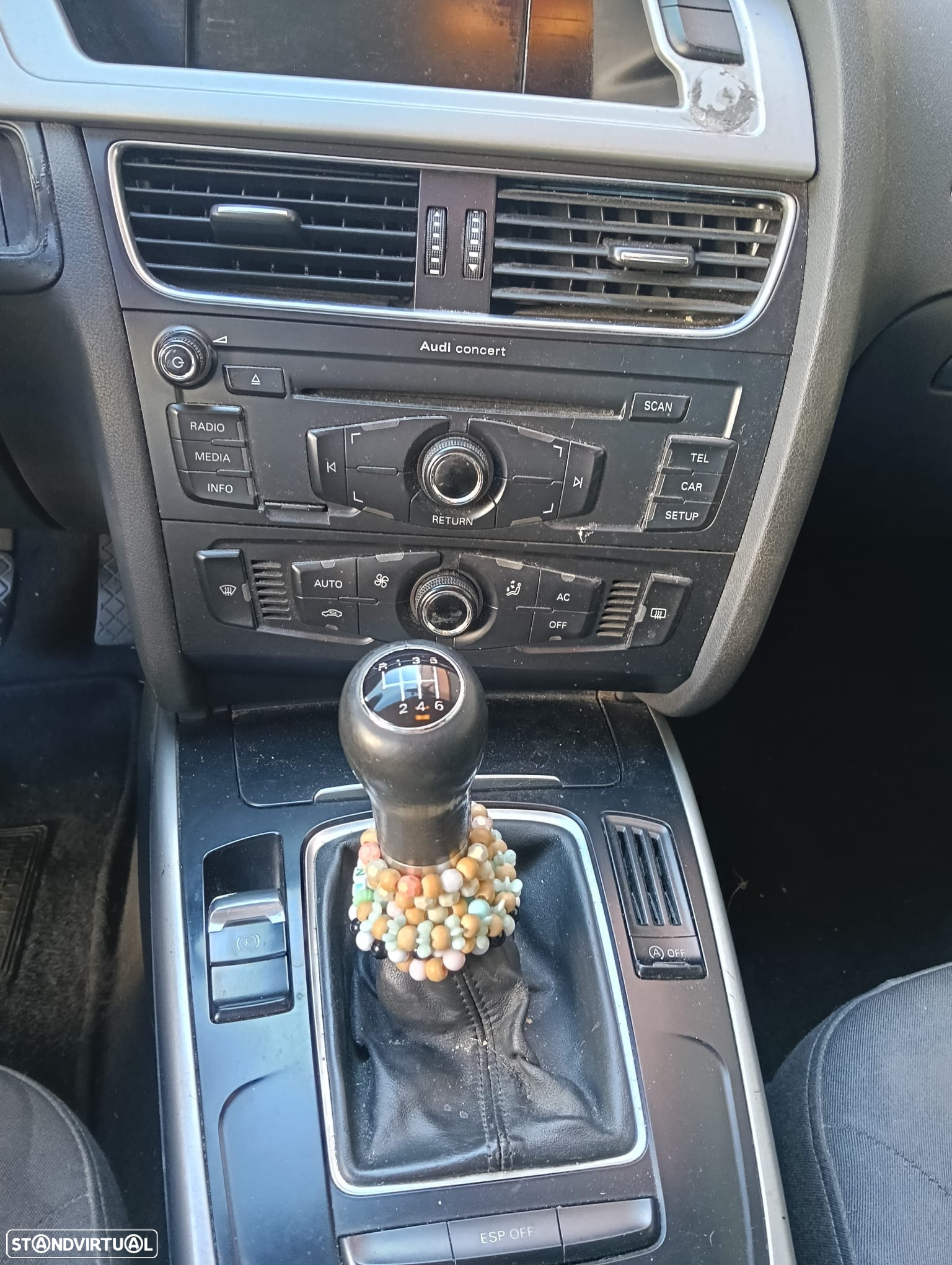 Audi A4 Avant 2.0 TDI - 10