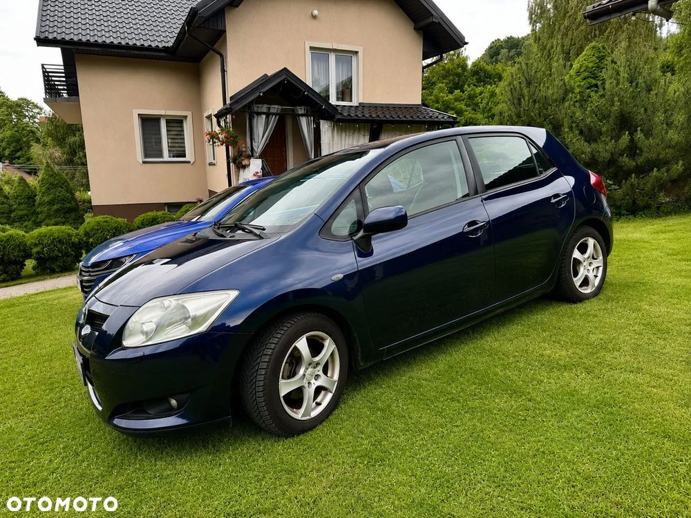 Toyota Auris - 2