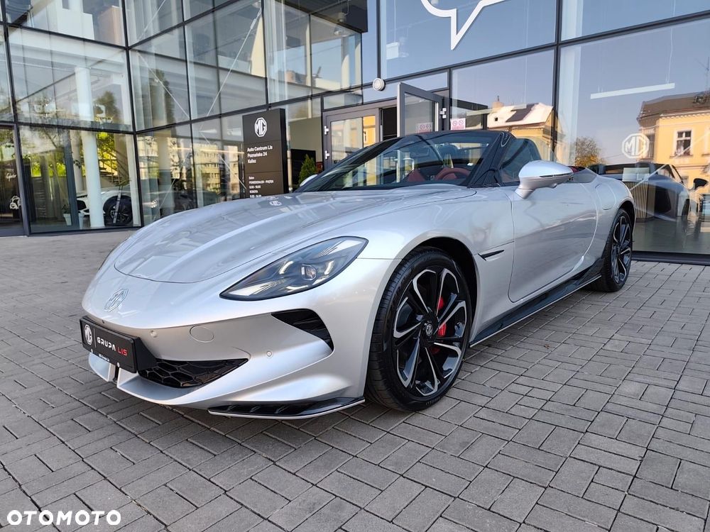 MG Cyberster 77kWh AWD Czerwony Dach - 6